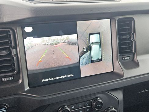 New 2025 Ford Bronco Badlands image 12