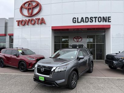 Used 2022 Nissan Pathfinder SV
