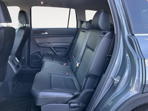Used 2023 Volkswagen Atlas SEL AWD/4WD image 13
