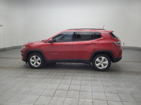 Used 2019 Jeep Compass Latitude FWD image 3