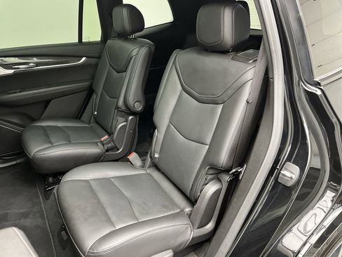 Used 2023 Cadillac XT6 Sport image 13