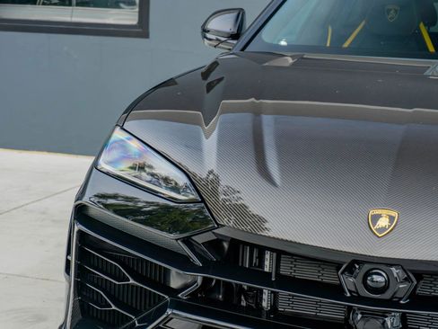Used 2025 Lamborghini Urus SE image 30