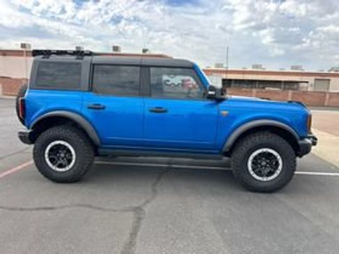 Used 2022 Ford Bronco Badlands AWD/4WD image 2