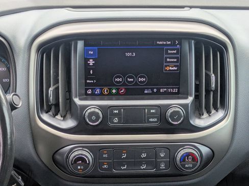 Used 2022 Chevrolet Colorado Z71 w/ Z71 Midnight Edition RWD image 17
