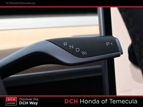 Used 2022 Tesla Model 3 Standard Range image 9