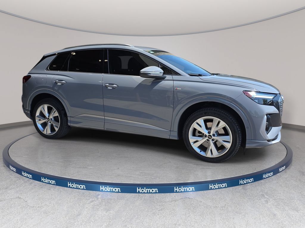 Used 2023 Audi Q4 e-tron Premium Plus AWD/4WD image 5