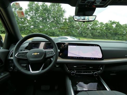 New 2026 Chevrolet Tahoe High Country AWD/4WD image 16