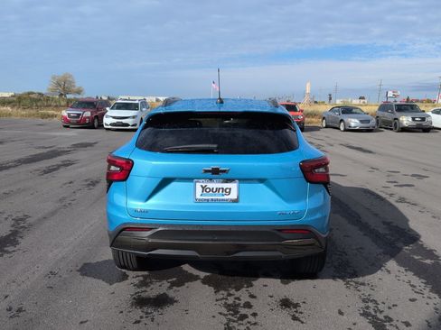 Used 2025 Chevrolet Trax ACTIV w/ Driver Confidence Package image 6