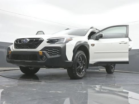 Used 2025 Subaru Outback Wilderness AWD/4WD image 53