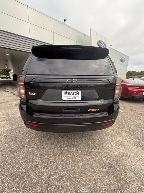 Used 2023 Chevrolet Suburban RST w/ Luxury Package AWD/4WD image 4