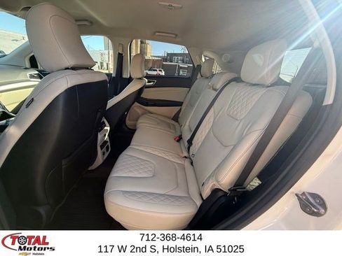 Used 2024 Ford Edge Titanium w/ Titanium Elite Package image 11