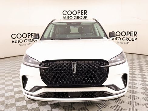 New 2026 Lincoln Aviator Reserve w/ Jet Appearance Package image 9