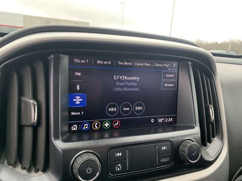 Used 2020 GMC Canyon SLT w/ Driver Alert Package image 16