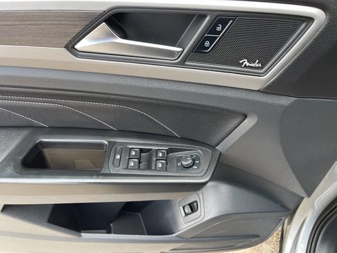 Used 2021 Volkswagen Atlas SEL Premium image 16