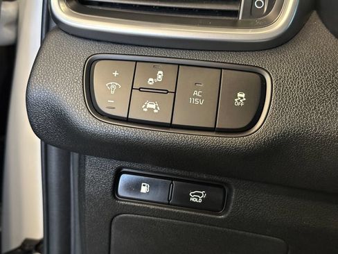 Used 2019 Kia Sorento SX w/ SX Touring Package AWD/4WD image 18