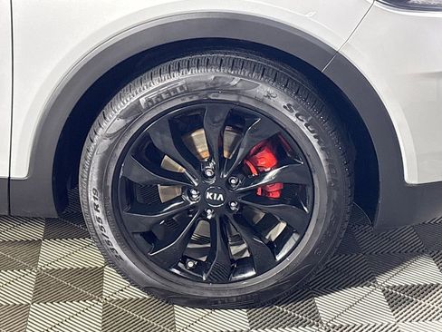 Used 2020 Kia Sorento EX image 23