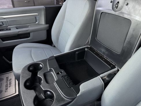 Used 2019 RAM 1500 Classic SLT image 19