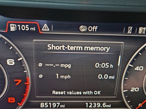 Used 2020 Audi Q5 2.0T Premium Plus w/ Premium Plus Package AWD/4WD image 13