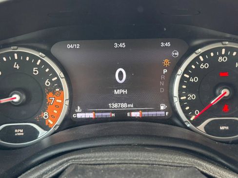 Used 2016 Jeep Renegade Trailhawk image 18