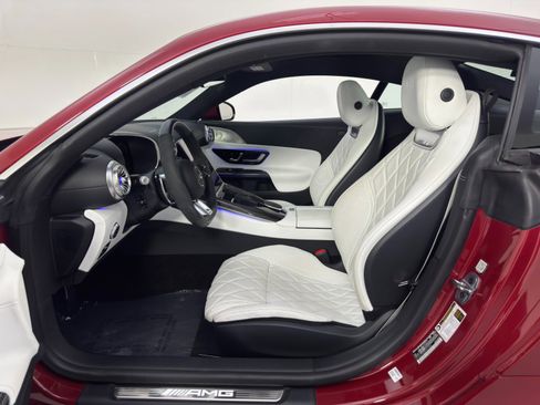 Used 2024 Mercedes-Benz AMG GT 63 image 16