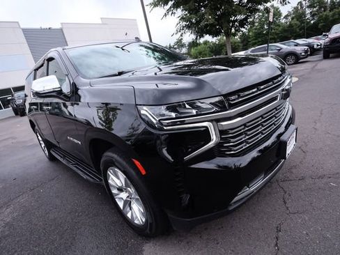 Used 2023 Chevrolet Suburban Premier AWD/4WD image 13