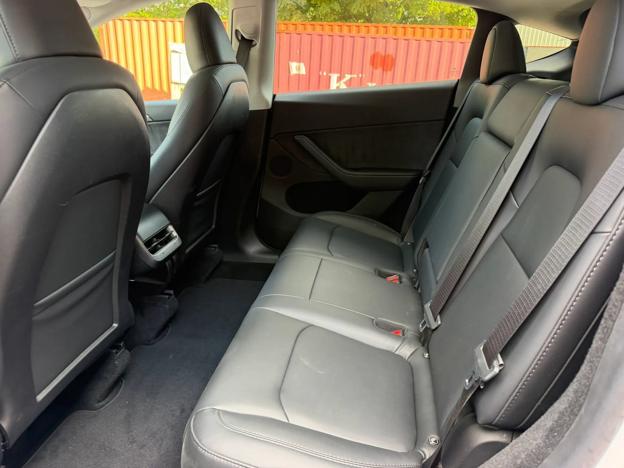 Used 2023 Tesla Model Y Long Range AWD/4WD image 18
