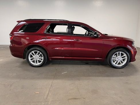 Used 2024 Dodge Durango GT image 2