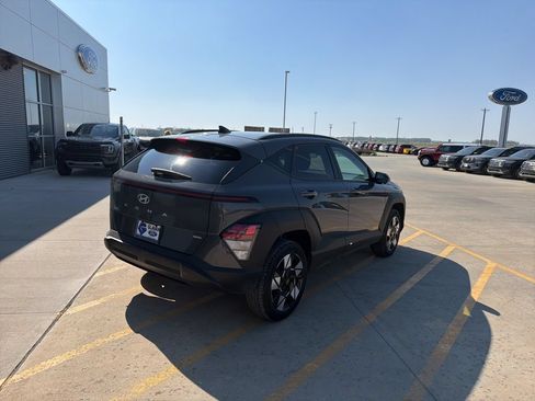 Used 2025 Hyundai Kona SEL AWD/4WD image 7