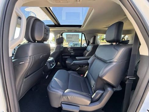 New 2026 Ford Expedition Max Platinum AWD/4WD image 9