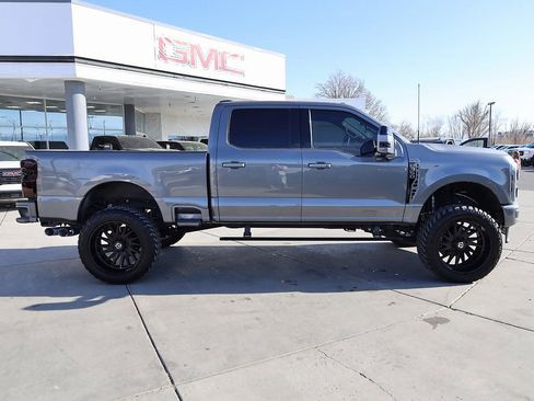 Used 2025 Ford F350 Platinum AWD/4WD image 7