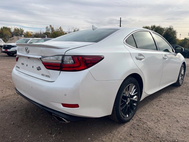 Used 2018 Lexus ES 350 w/ Luxury Package w/Wood Trim FWD image 5