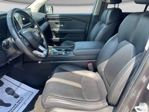 Used 2025 Honda Pilot EX-L image 28
