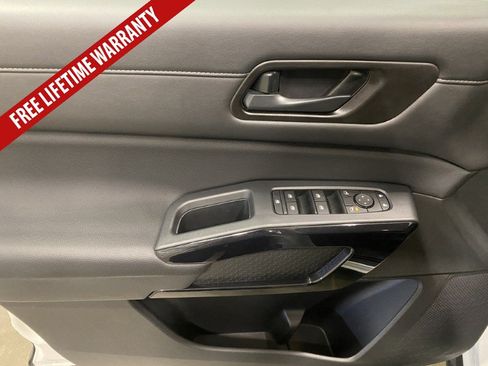 Used 2026 Nissan Pathfinder S AWD/4WD image 25
