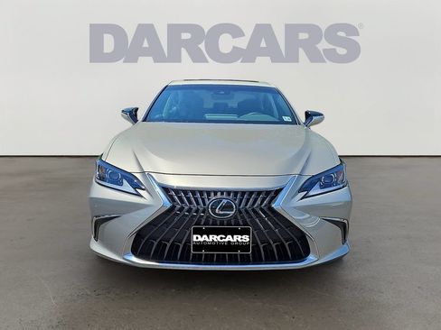 Used 2023 Lexus ES 250 w/ Premium Package AWD/4WD image 2