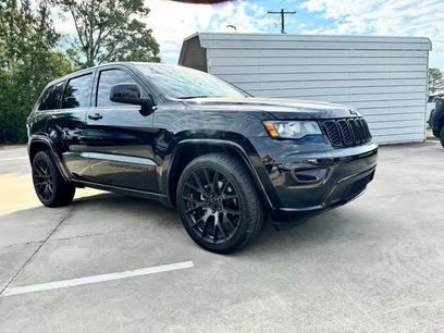 Used 2018 Jeep Grand Cherokee Altitude