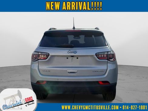 Used 2025 Jeep Compass Limited image 9