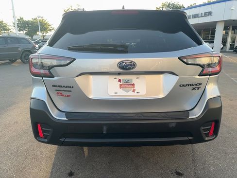 Certified 2022 Subaru Outback Onyx Edition XT w/ Popular Package #2 image 6