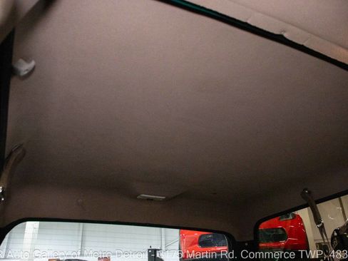 Used 1996 Ford Bronco XLT image 40