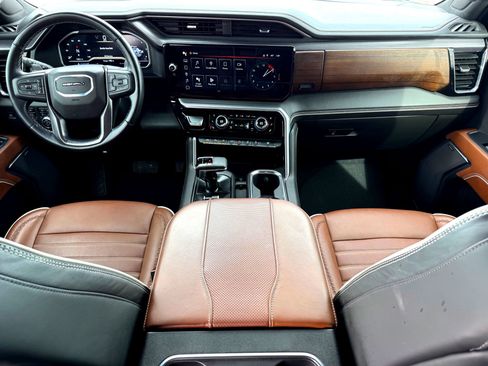 Used 2023 GMC Sierra 1500 Denali Ultimate image 25