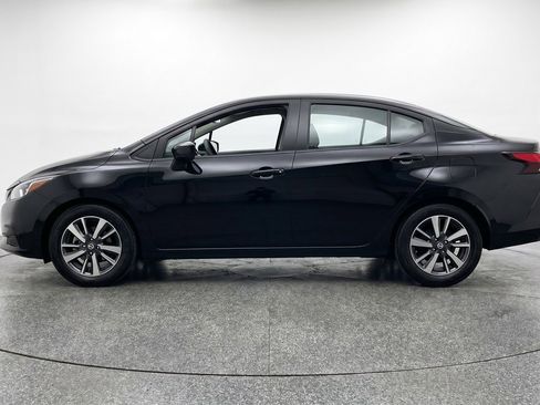 Used 2025 Nissan Versa SV image 5