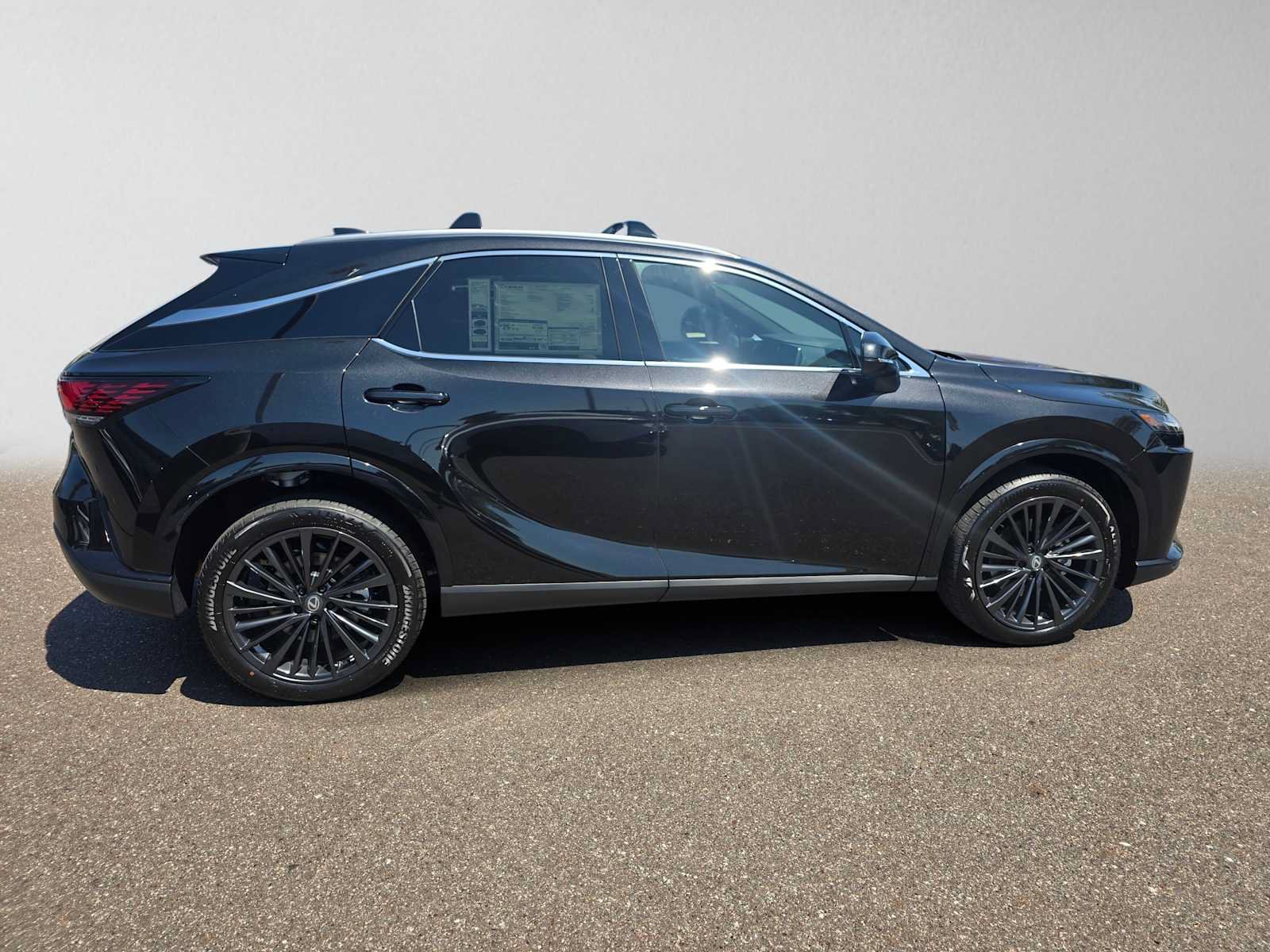 Used 2026 Lexus RX 350 Premium w/ Convenience Package FWD image 2