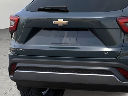 New 2026 Chevrolet Trax LT image 14