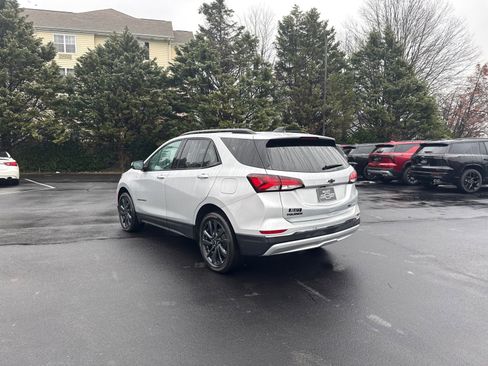 Used 2022 Chevrolet Equinox RS w/ Infotainment Package image 5