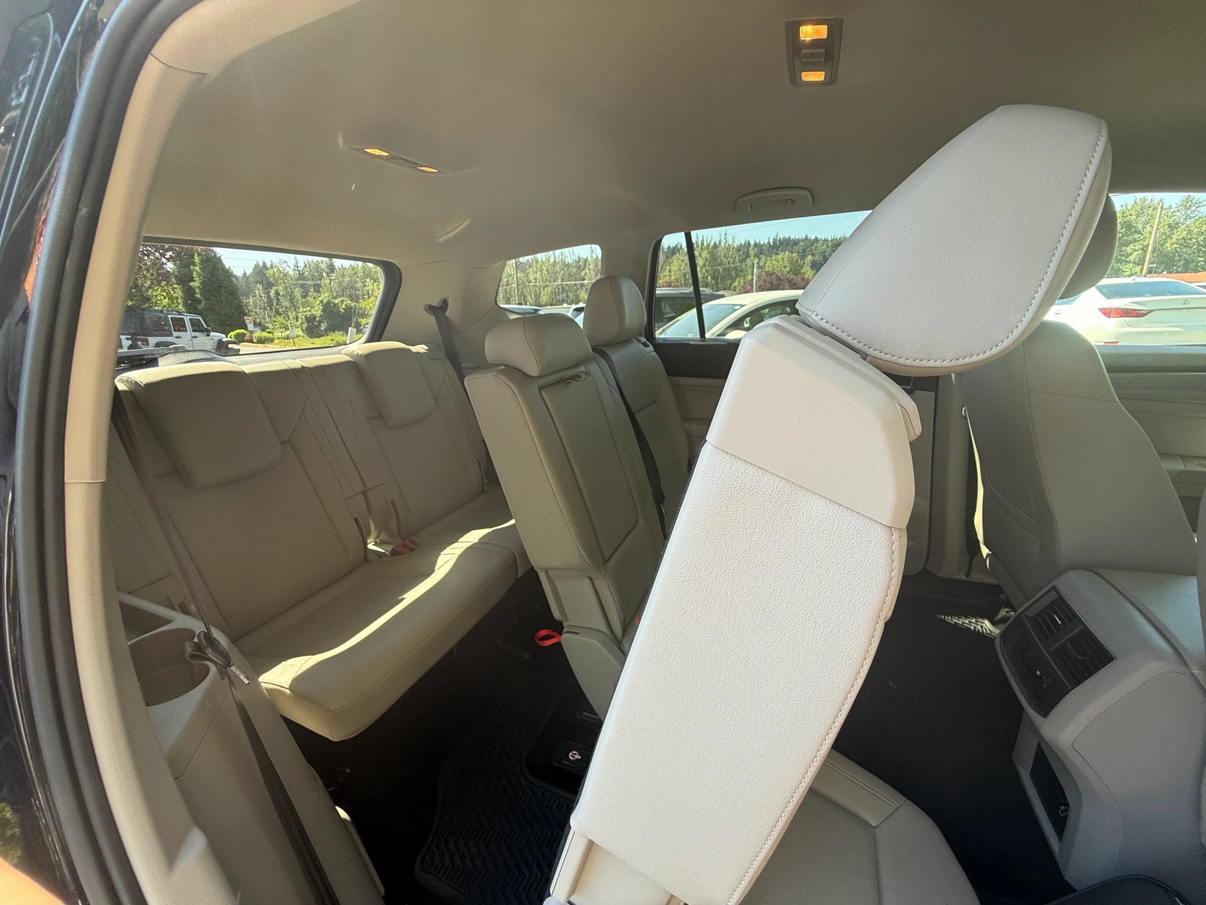 Used 2018 Volkswagen Atlas SE AWD/4WD image 37
