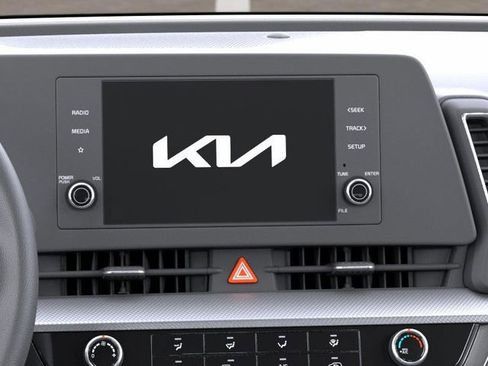 Used 2025 Kia Sportage LX FWD image 20