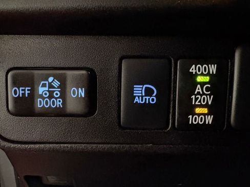 Used 2021 Toyota Tacoma TRD Off-Road w/ Technology Package image 20