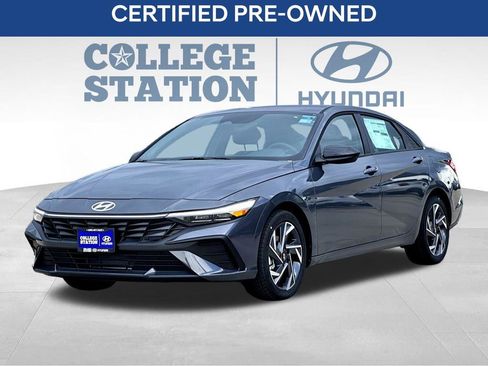 Used 2025 Hyundai Elantra Sport w/ Cargo Package image 4