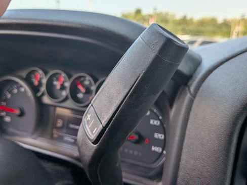 Used 2019 Chevrolet Silverado 1500 Custom w/ Custom Value Package RWD image 34