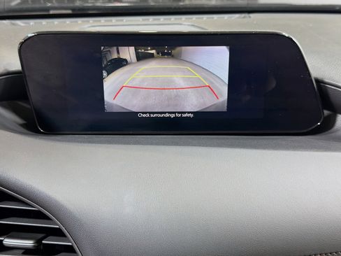 Used 2021 MAZDA MAZDA3 s image 27