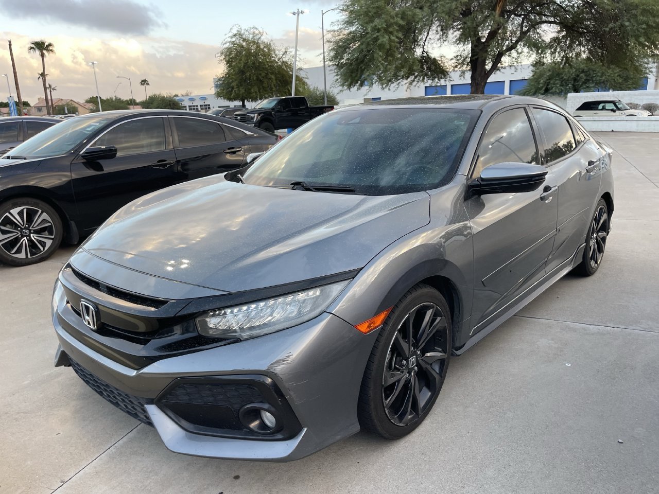Used 2018 Honda Civic Sport Touring image 2